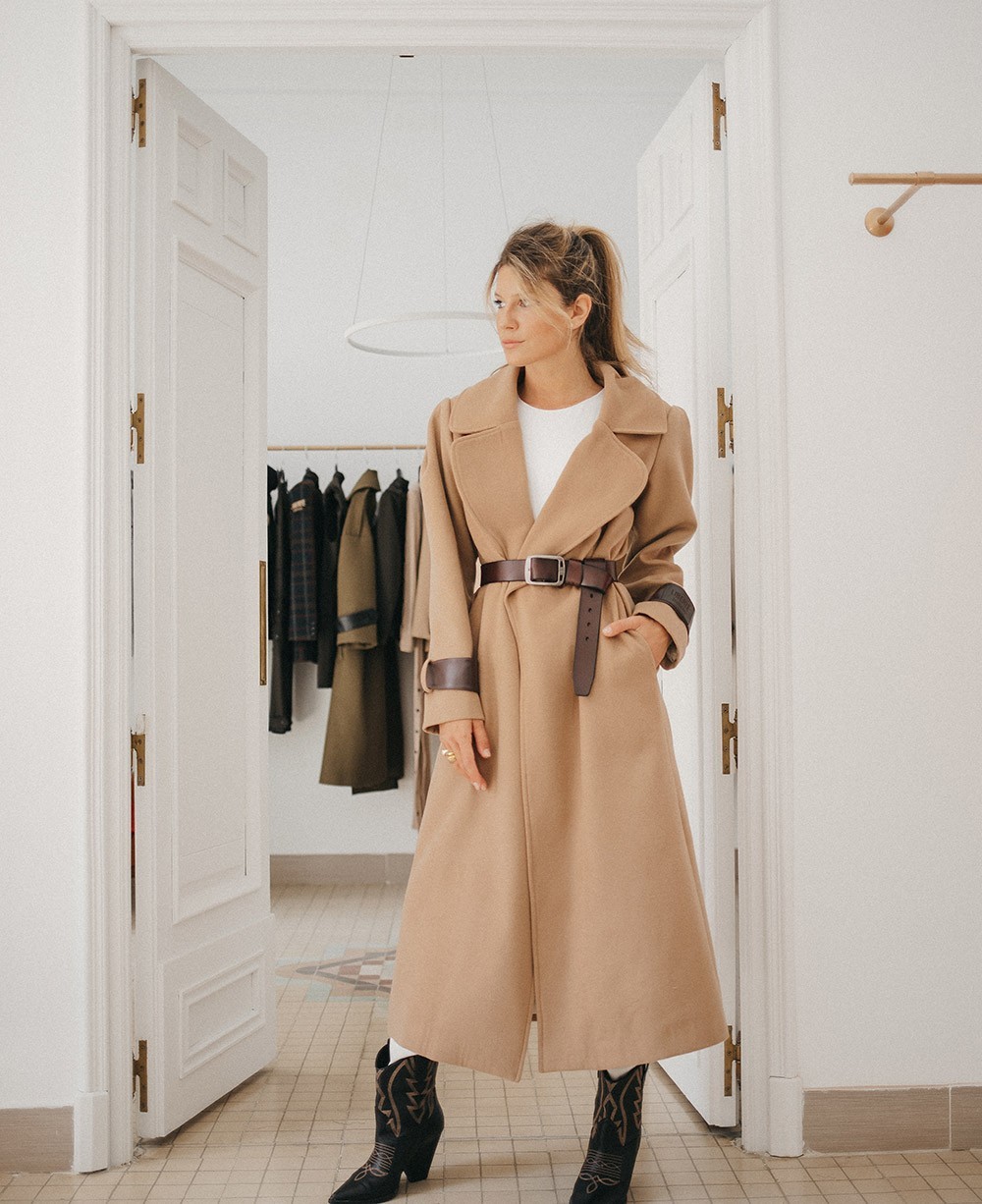 OVERSIZE CAMEL COAT