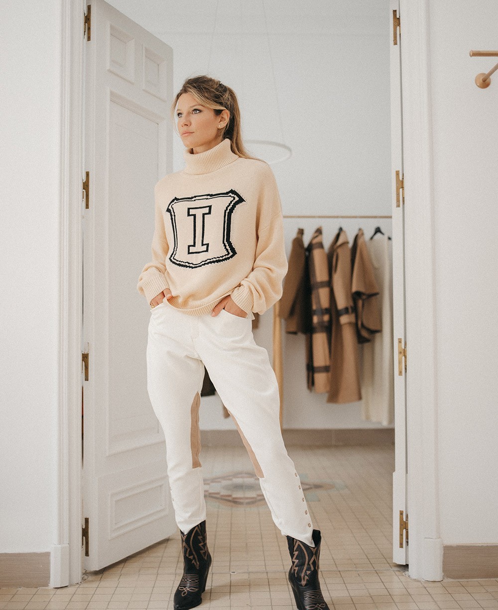 BEIGE JUMPER WITH LOGO