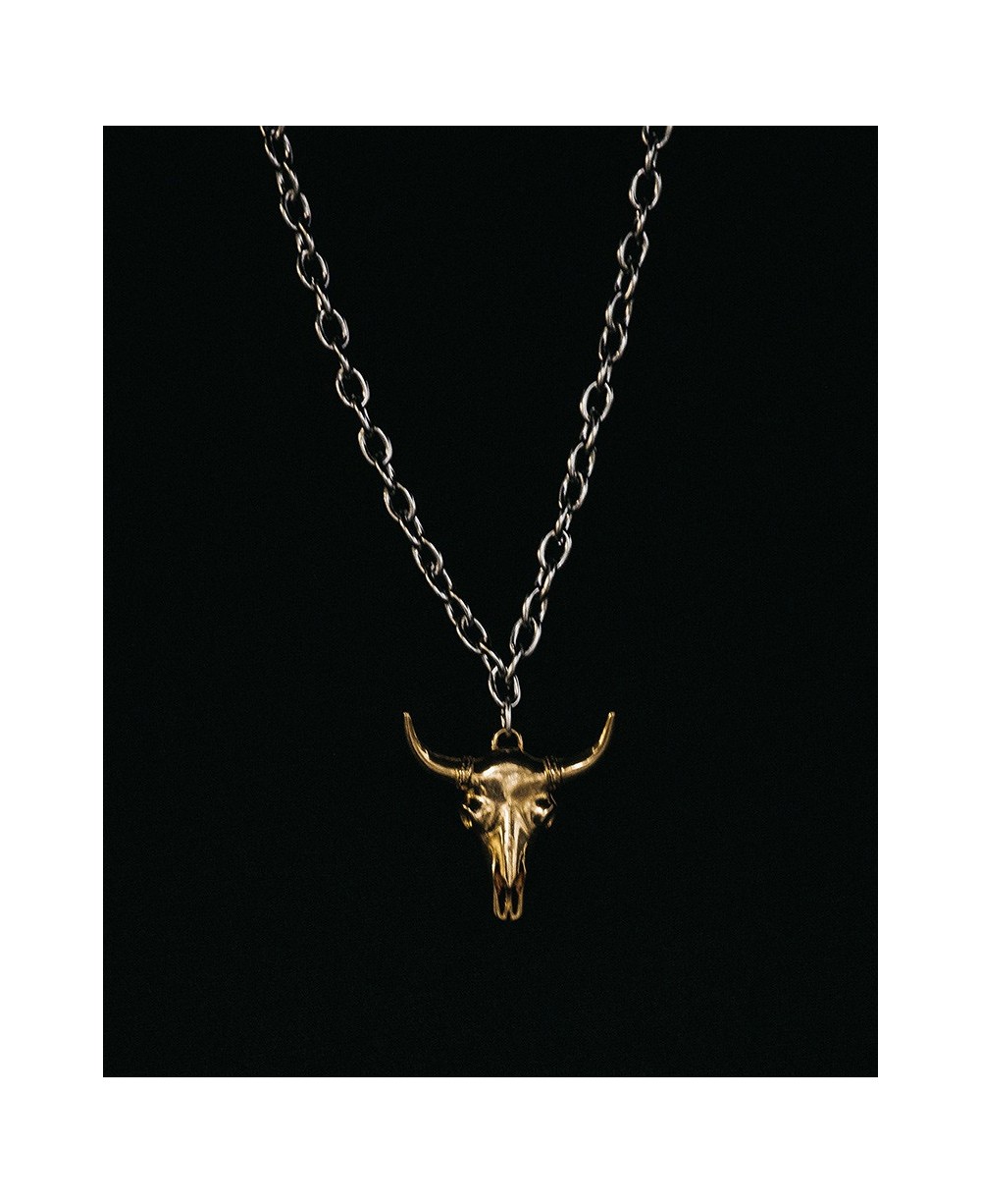 LONG GOLD COLLAR BUFFALO