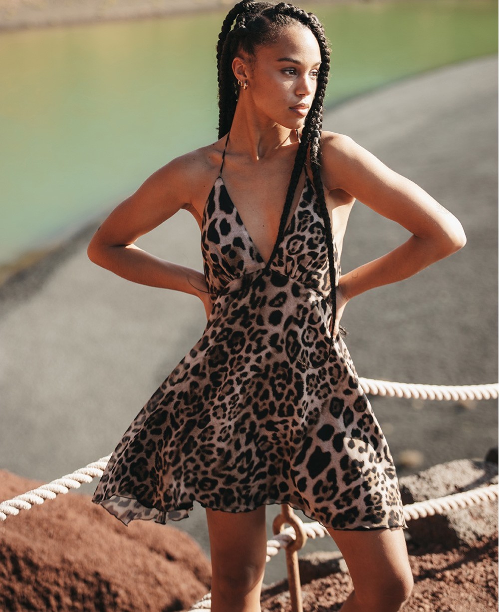 VESTIDO CORTO ANIMAL PRINT